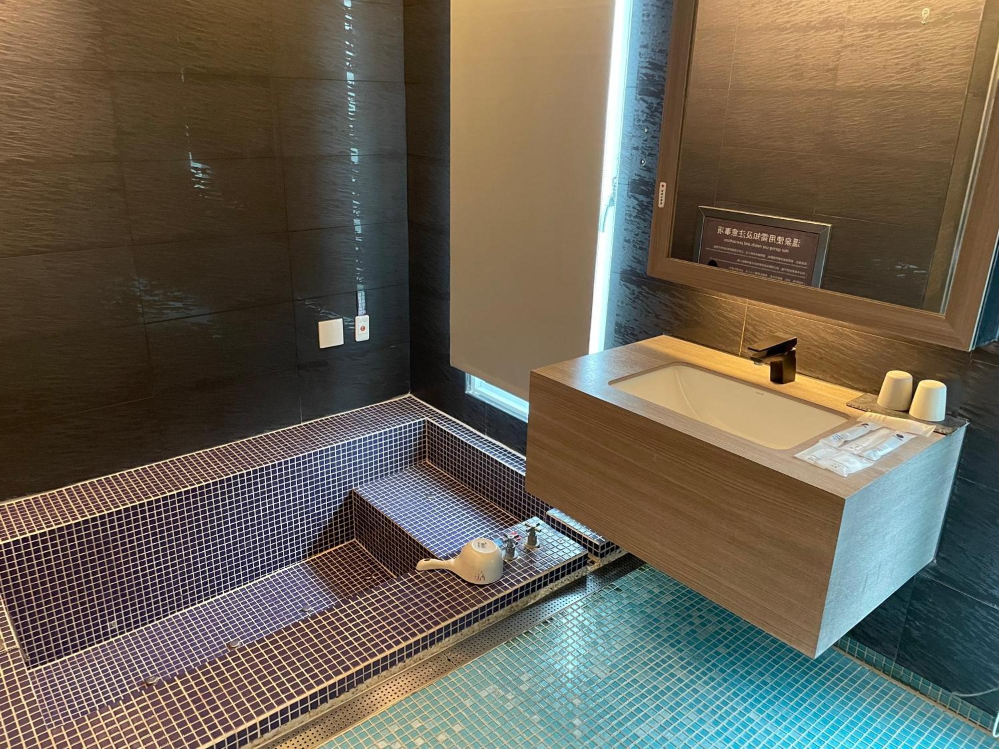 Ya Nold Hot Spring Hotel Jiaoxi Buitenkant foto